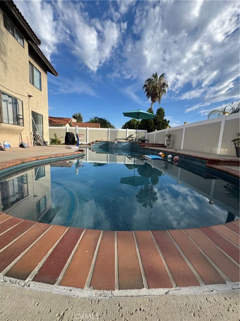 10461 Saltbush Moreno Valley, CA 92557