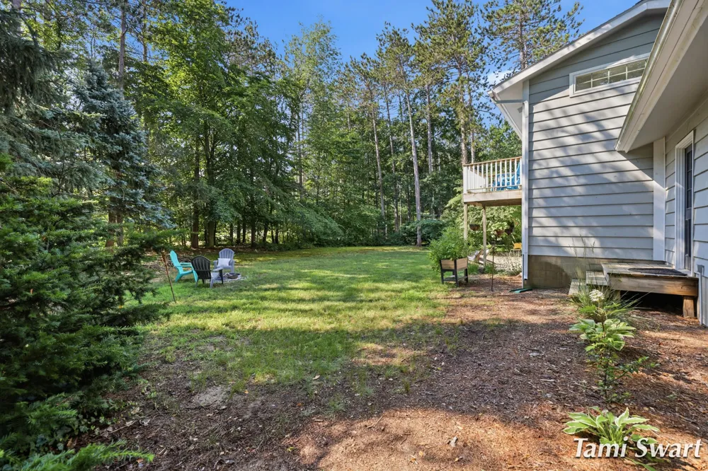 16864 Timber Dunes Drive Grand Haven, MI 49417