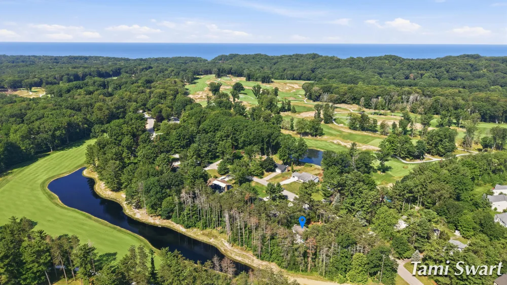 16864 Timber Dunes Drive Grand Haven, MI 49417