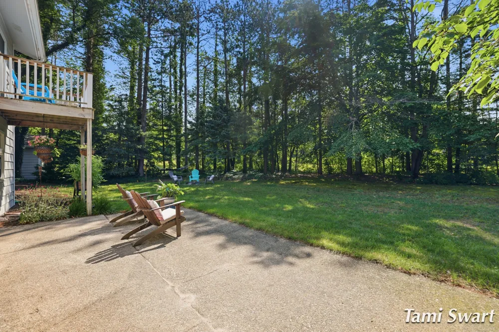 16864 Timber Dunes Drive Grand Haven, MI 49417