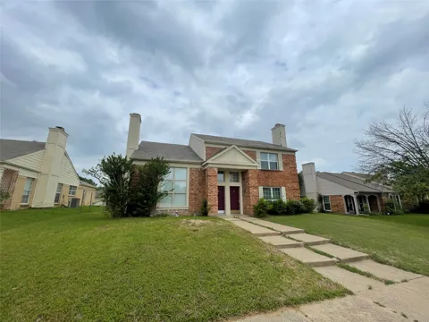 2224 Forestbrook Drive