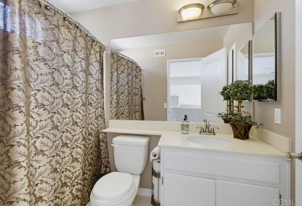 11372 Via Rancho SD #A El Cajon, CA 92019