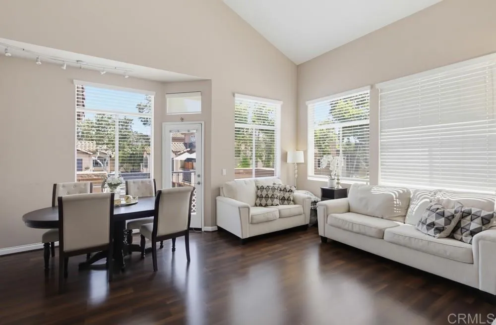 11372 Via Rancho SD #A El Cajon, CA 92019