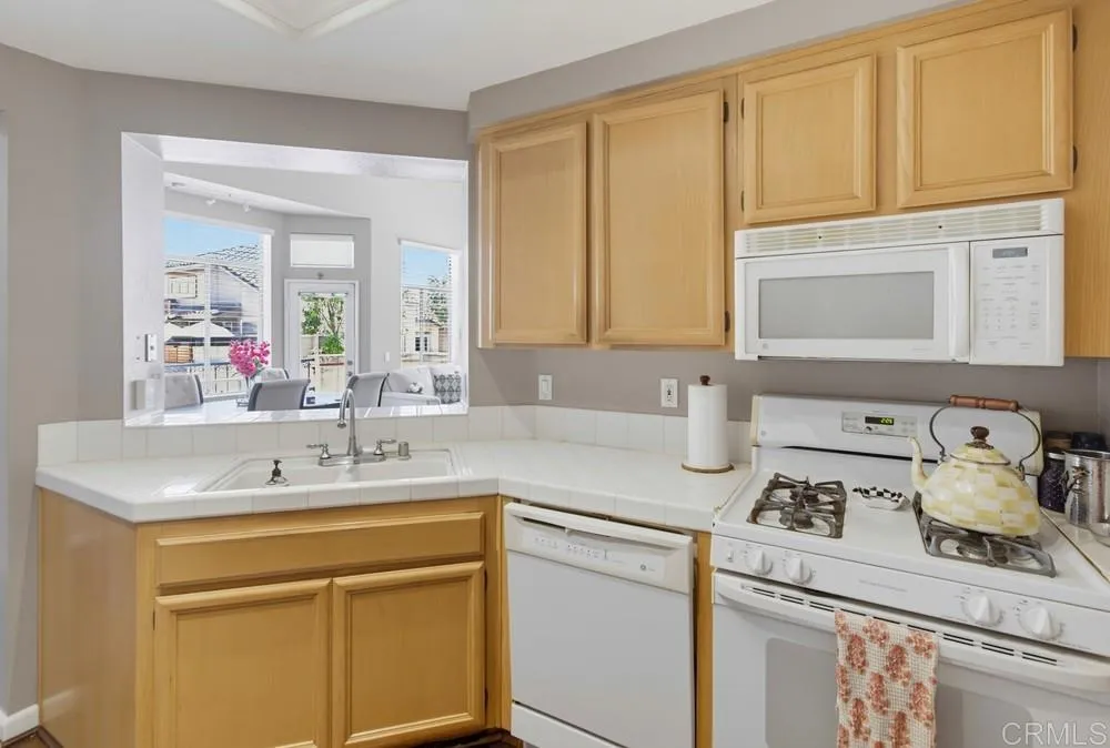 11372 Via Rancho SD #A El Cajon, CA 92019