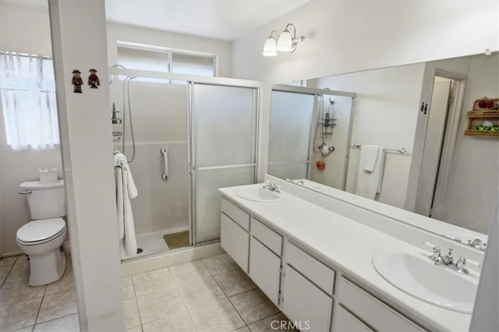 15833 Rosehaven Lane Canyon Country, CA 91387