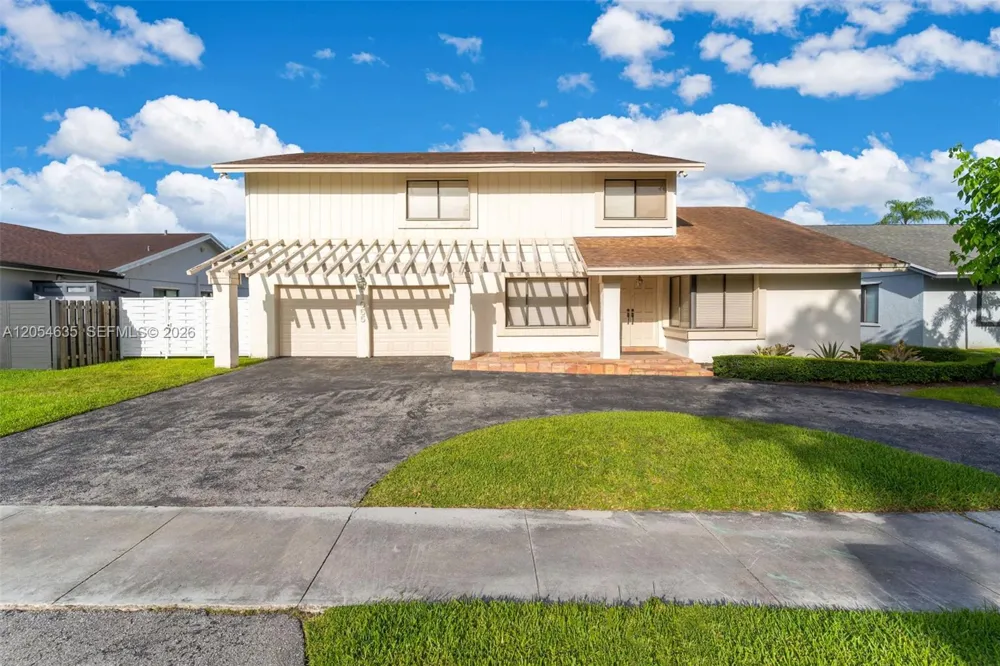 11055 SW 129th Ct Miami, FL 33186