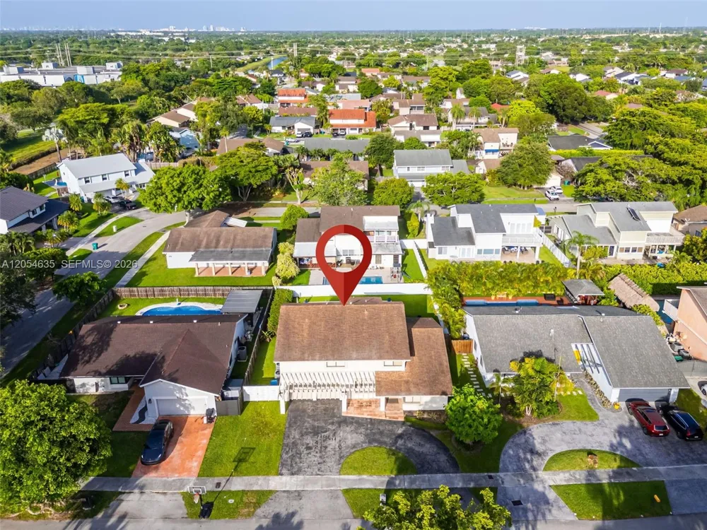 11055 SW 129th Ct Miami, FL 33186