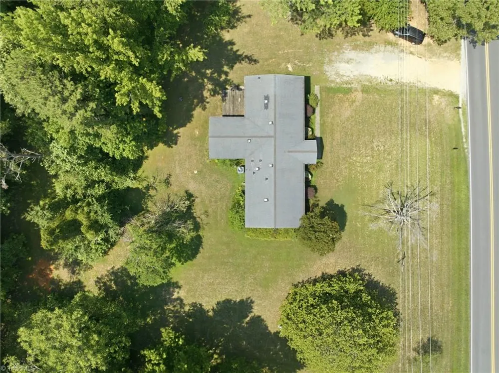 8405 Stafford Mill Road Oak Ridge, NC 27310