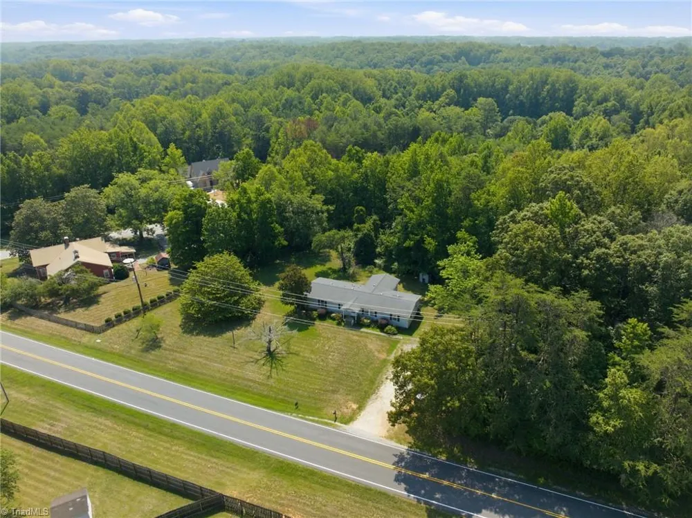8405 Stafford Mill Road Oak Ridge, NC 27310