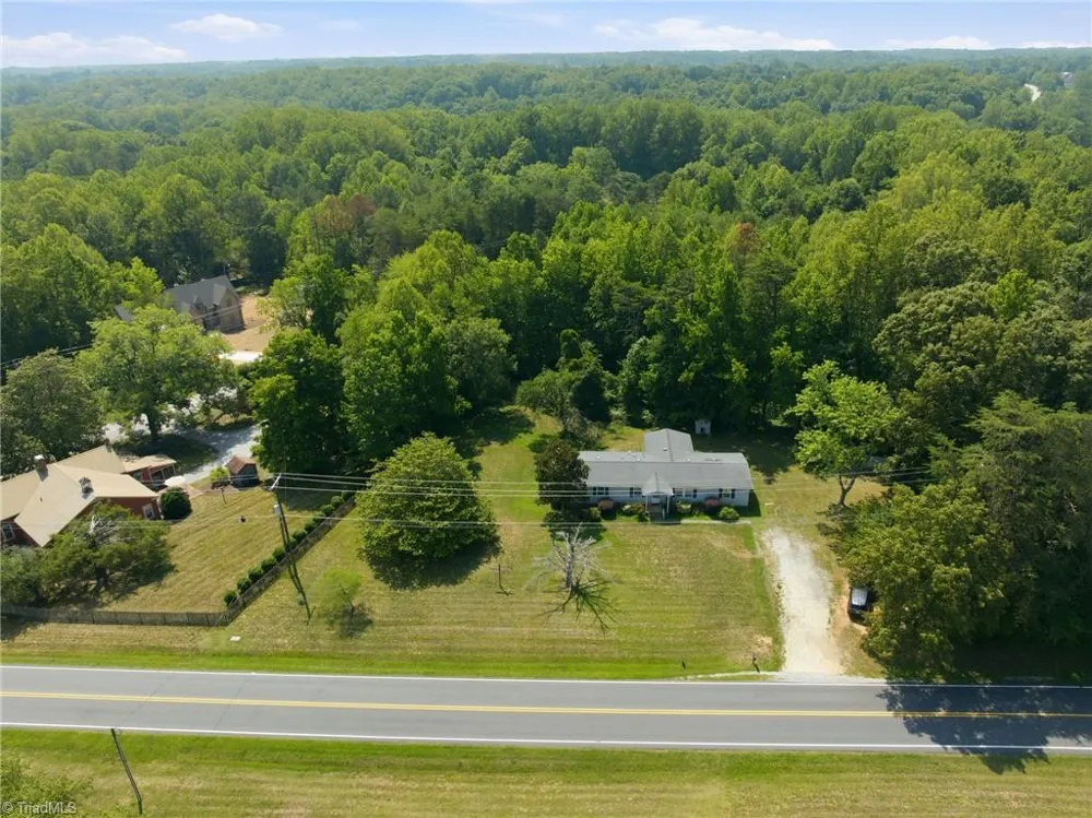 8405 Stafford Mill Road Oak Ridge, NC 27310
