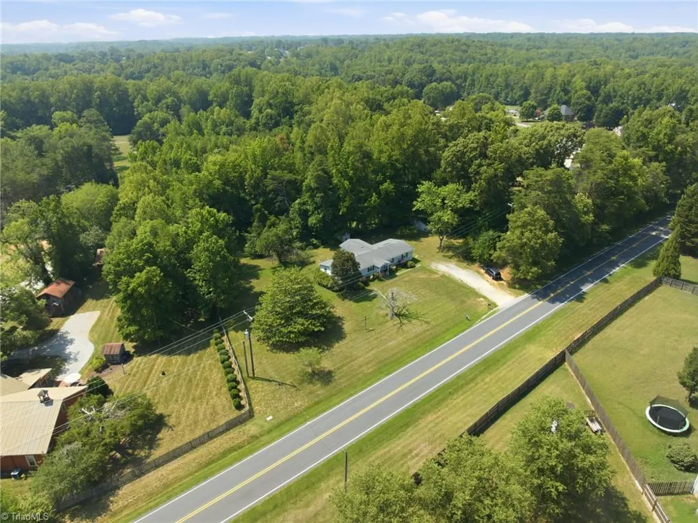 8405 Stafford Mill Road Oak Ridge, NC 27310