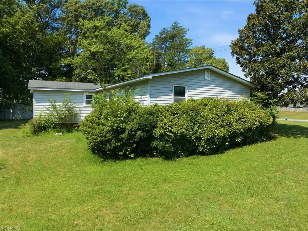 8405 Stafford Mill Road Oak Ridge, NC 27310