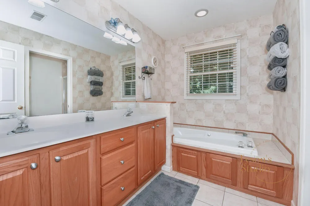 275 Jacaranda Drive Battle Creek City, MI 49015