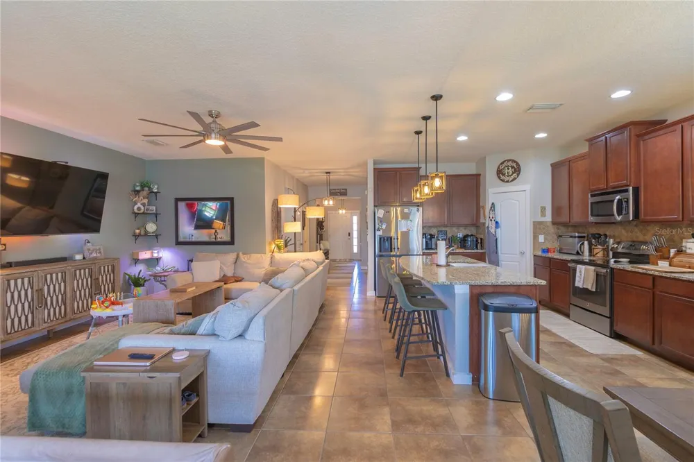 417 BLAKELY COURT Ruskin, FL 33570