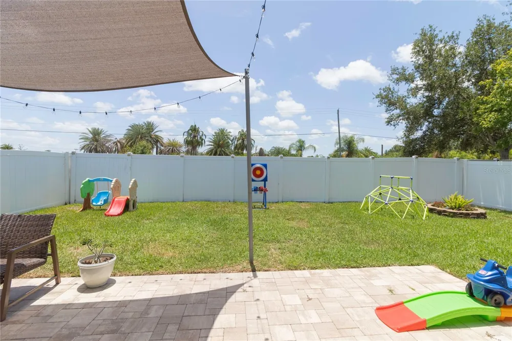 417 BLAKELY COURT Ruskin, FL 33570