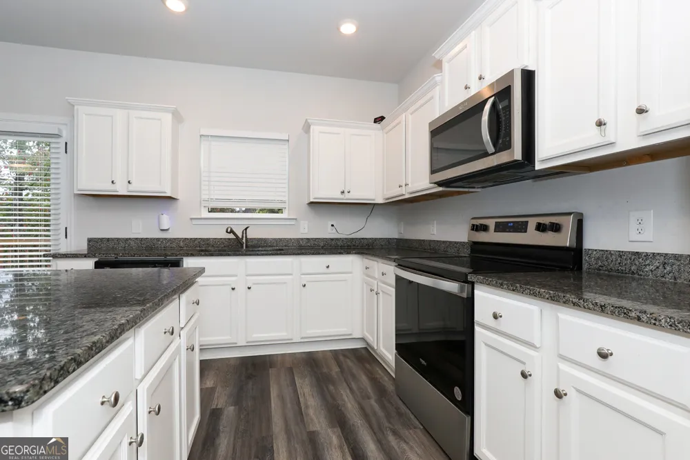 171 Quail Forest CIR Toccoa, GA 30577