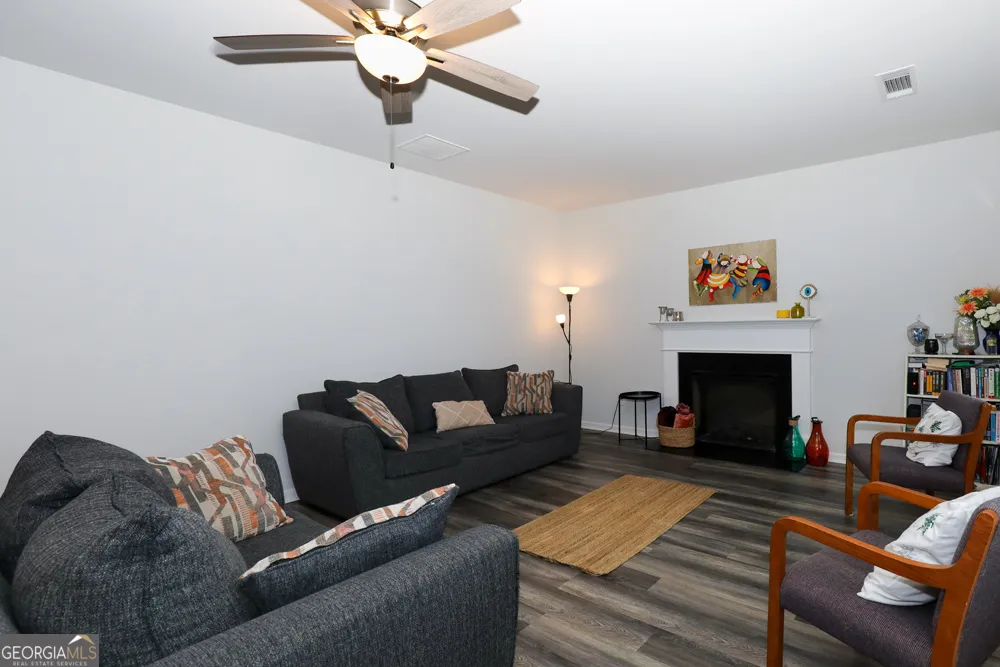 171 Quail Forest CIR Toccoa, GA 30577