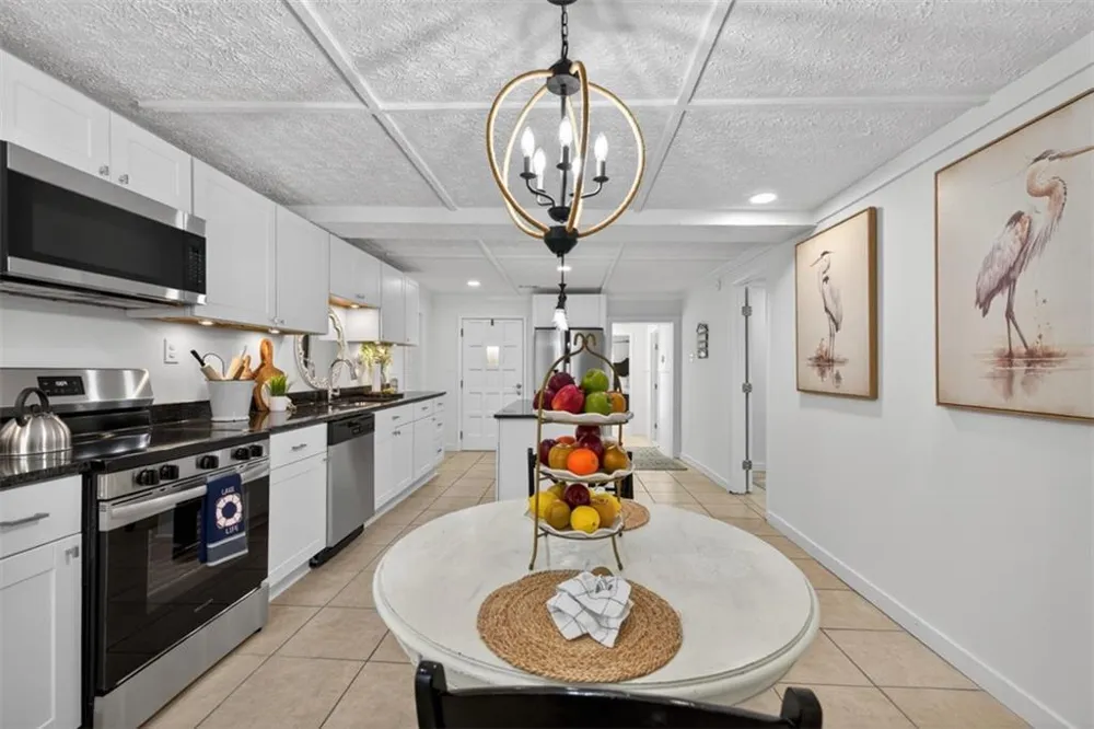 2439 Lakeshore Drive NE Conyers, GA 30012
