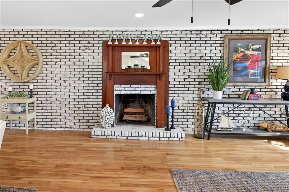 2439 Lakeshore Drive NE Conyers, GA 30012