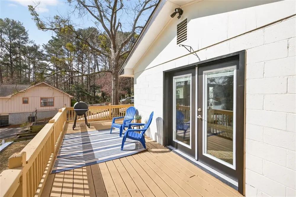 2439 Lakeshore Drive NE Conyers, GA 30012