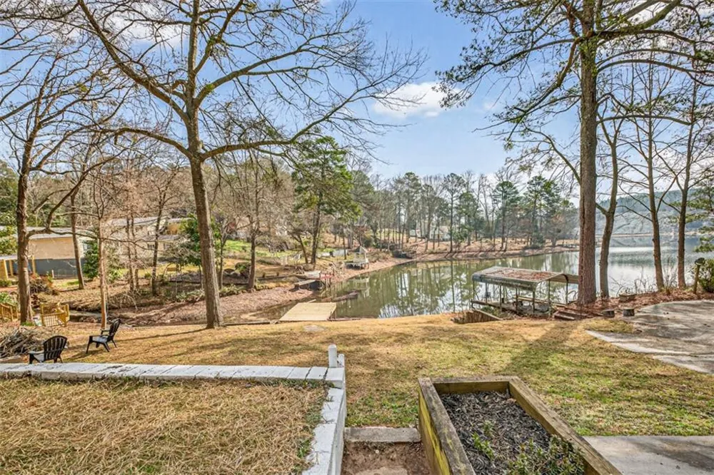 2439 Lakeshore Drive NE Conyers, GA 30012