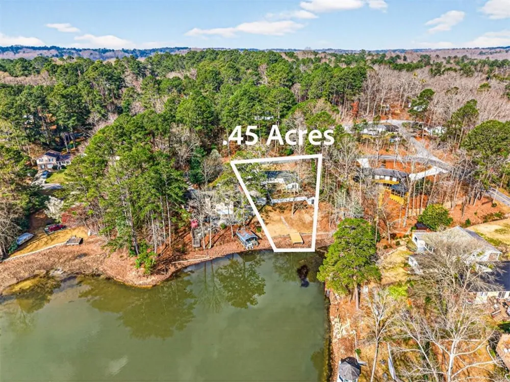2439 Lakeshore Drive NE Conyers, GA 30012