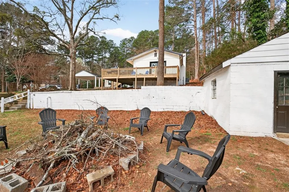 2439 Lakeshore Drive NE Conyers, GA 30012