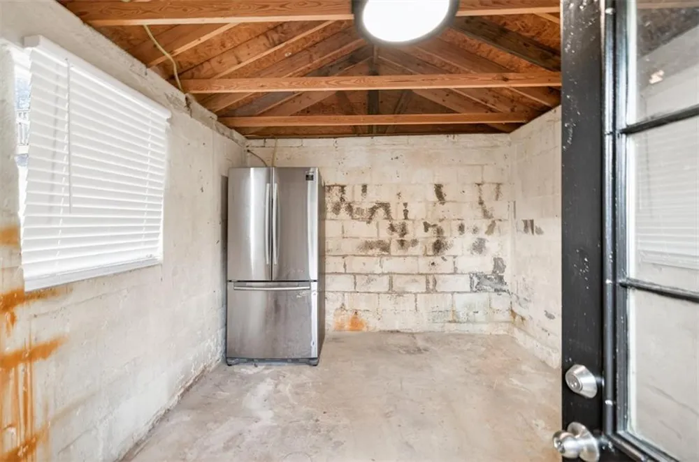 2439 Lakeshore Drive NE Conyers, GA 30012