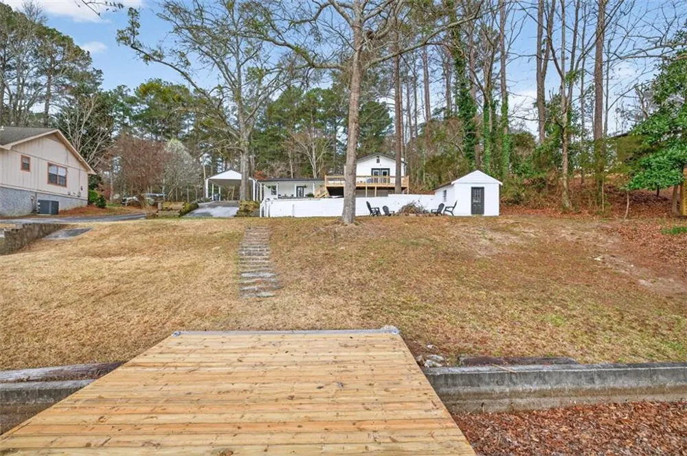 2439 Lakeshore Drive NE Conyers, GA 30012