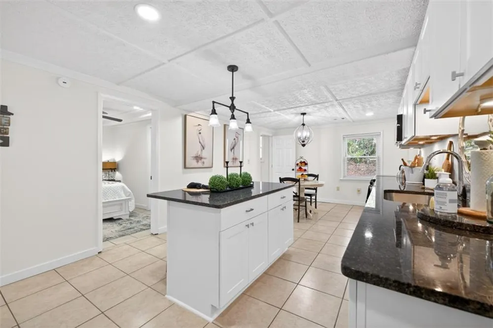 2439 Lakeshore Drive NE Conyers, GA 30012