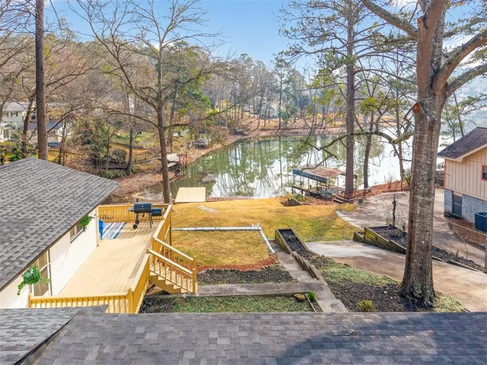 2439 Lakeshore Drive NE Conyers, GA 30012