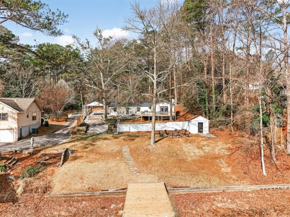 2439 Lakeshore Drive NE Conyers, GA 30012