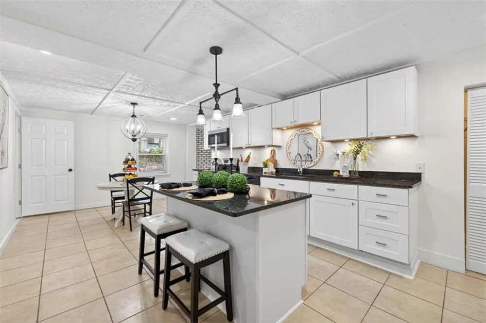 2439 Lakeshore Drive NE Conyers, GA 30012
