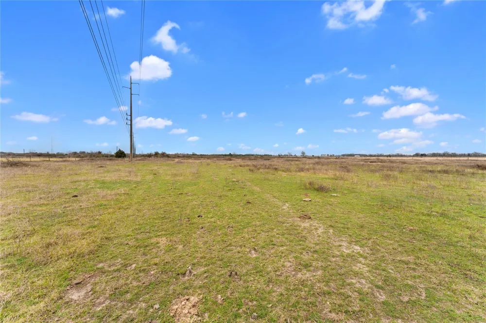 311 County Road 18 Damon, TX 77430