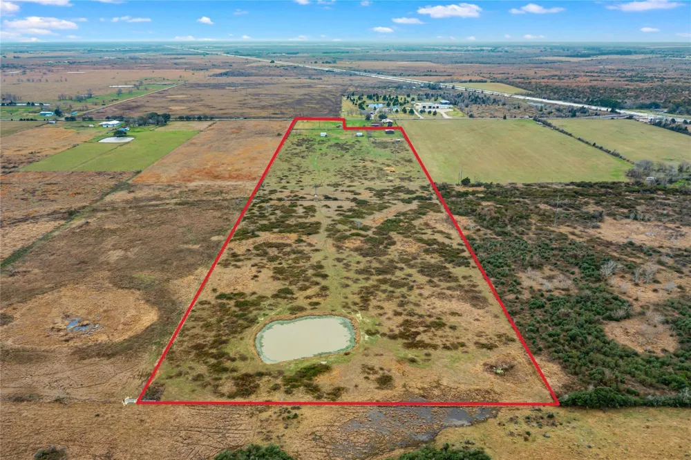 311 County Road 18 Damon, TX 77430
