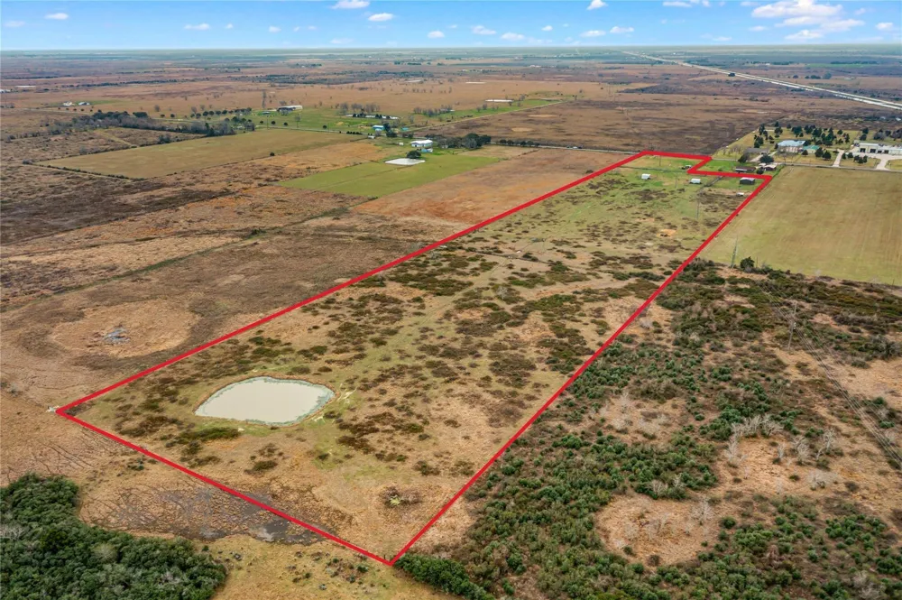 311 County Road 18 Damon, TX 77430