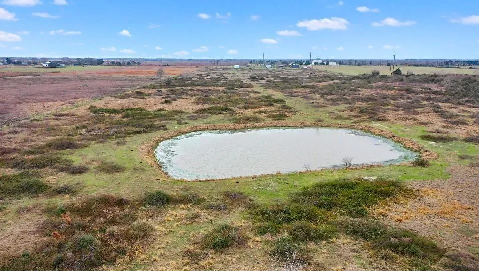 311 County Road 18 Damon, TX 77430