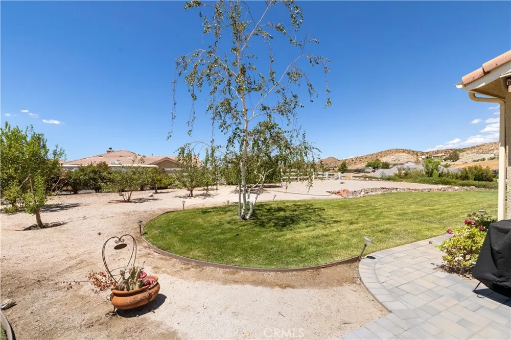 34016 Desert Acton, CA 93510