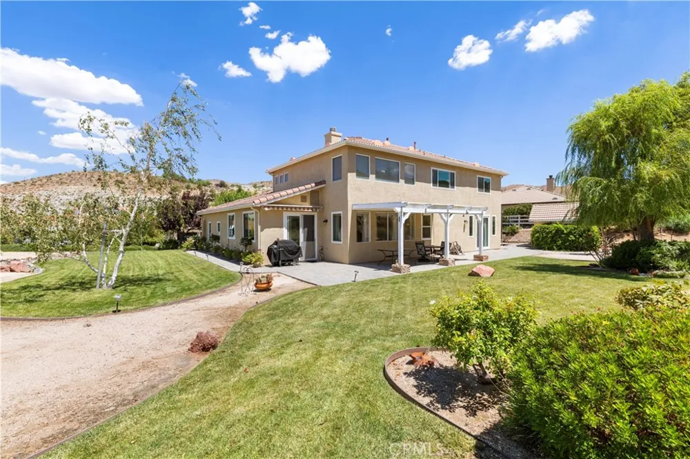 34016 Desert Acton, CA 93510