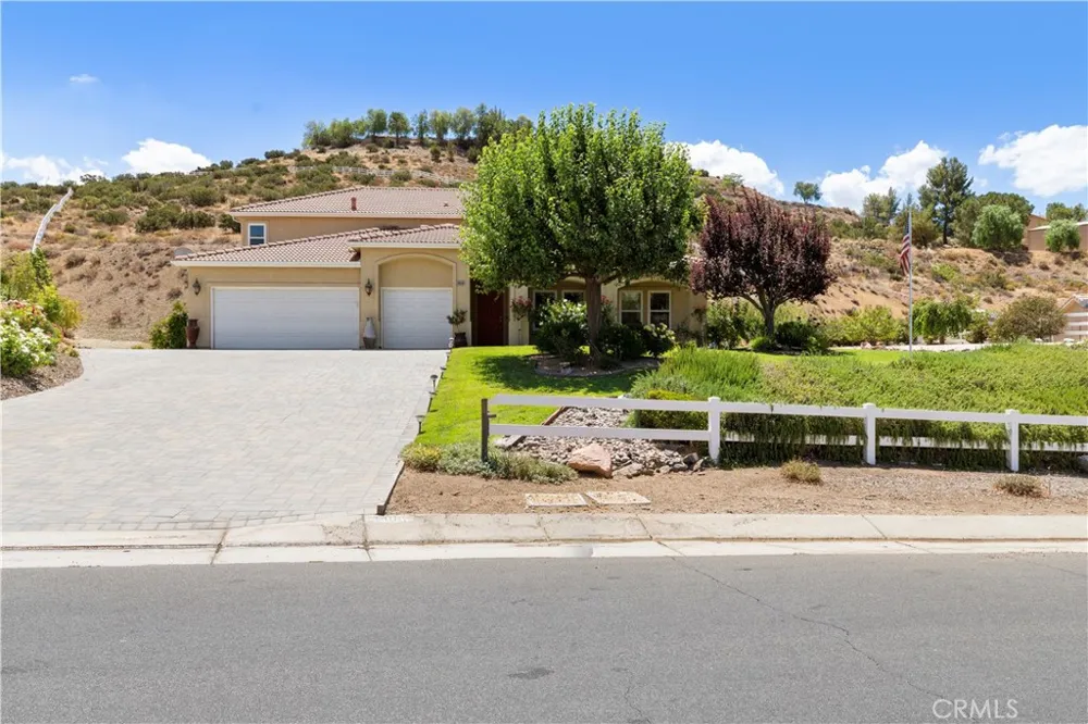 34016 Desert Acton, CA 93510