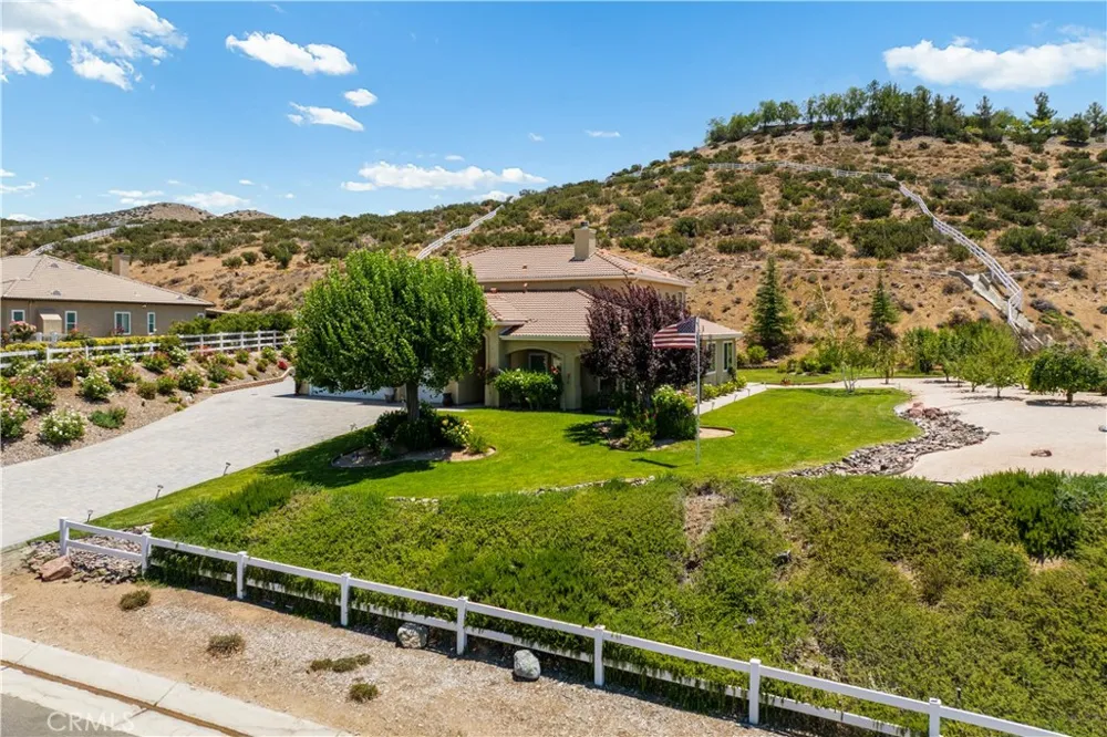 34016 Desert Acton, CA 93510