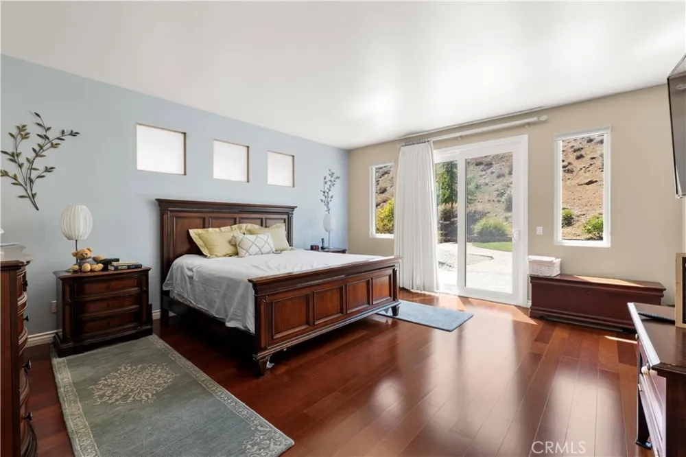 34016 Desert Acton, CA 93510
