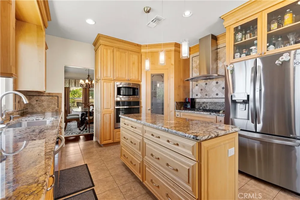 34016 Desert Acton, CA 93510