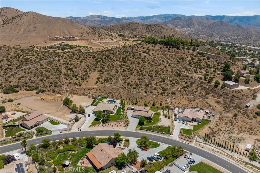 34016 Desert Acton, CA 93510