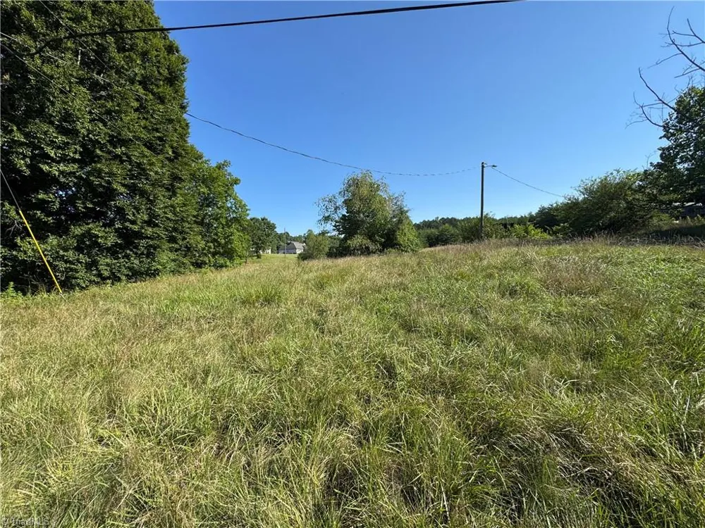 7.75 Goff Road King, NC 27021