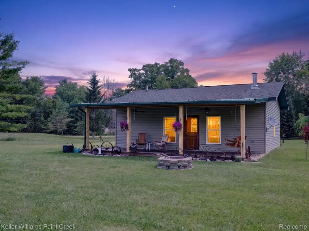 4107 Pine Street Clement Township, MI 48624