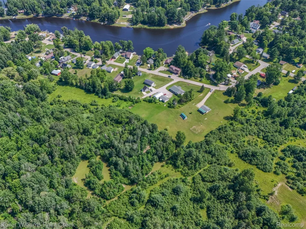 4107 Pine Street Clement Township, MI 48624