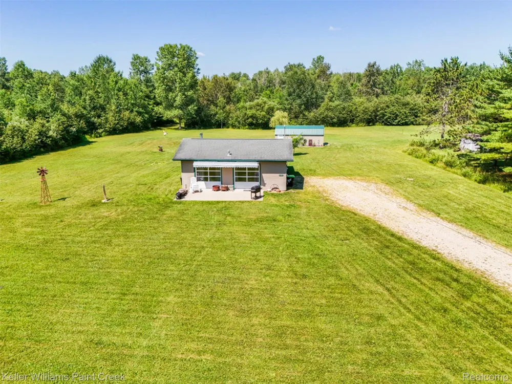 4107 Pine Street Clement Township, MI 48624