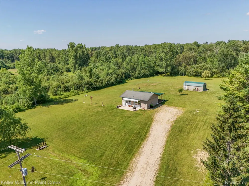 4107 Pine Street Clement Township, MI 48624