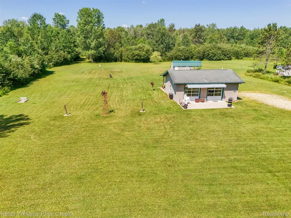 4107 Pine Street Clement Township, MI 48624
